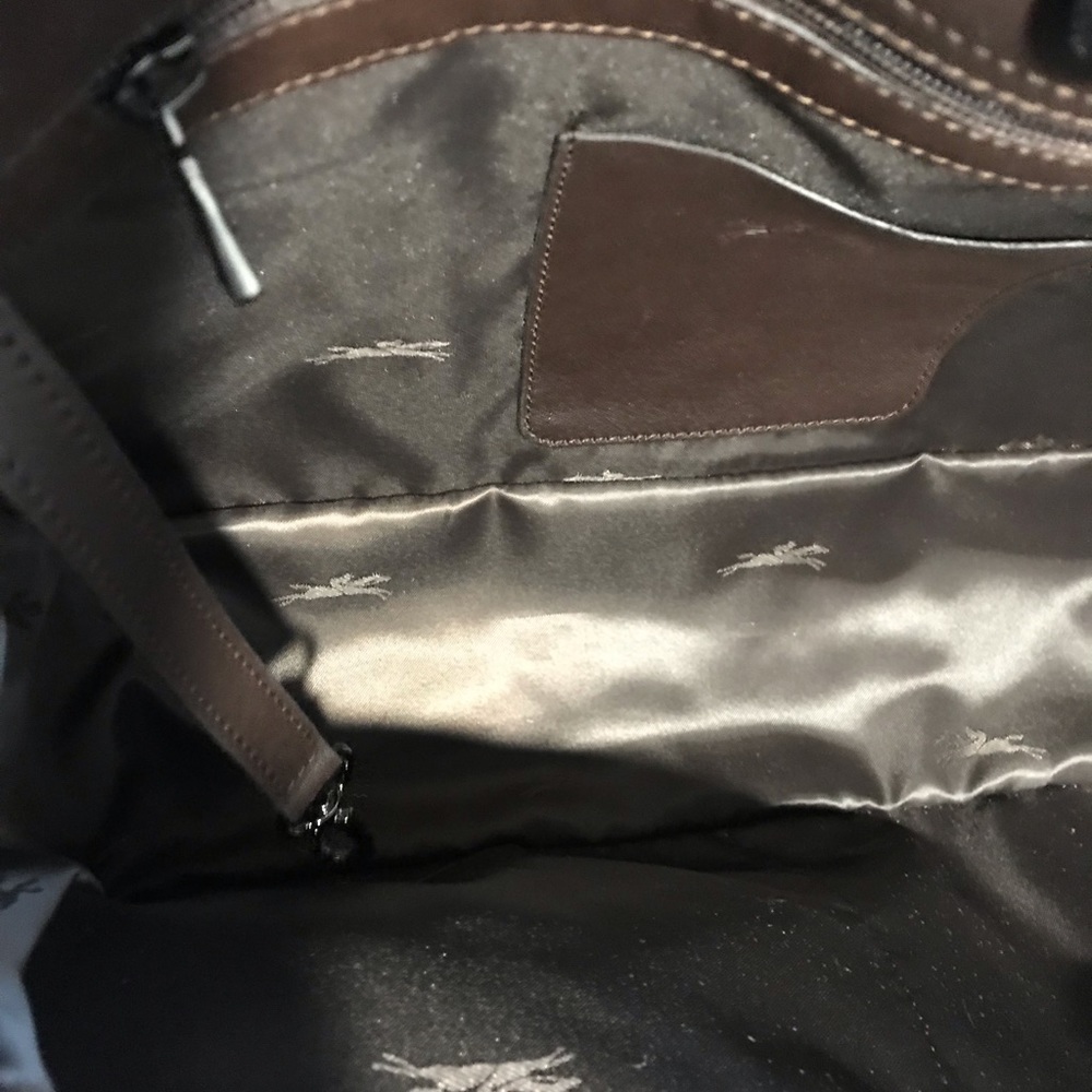 **BEST OFFER OVER $375.00**  LONGCHAMP MEDIUM TOTE - Picture 7 of 8
